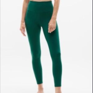 New with Tags Athleta Elation Green 7/8 Leggings size Small Tall